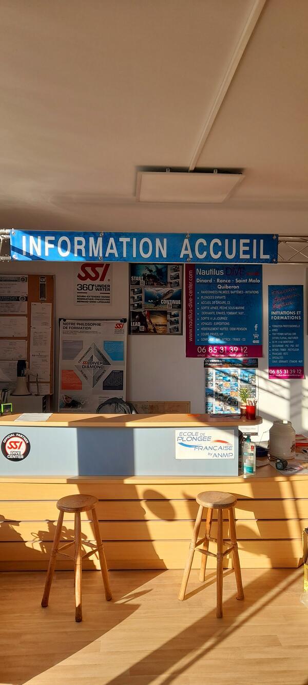 Centre nautique avec de nombreux équipements SaintMalo, Dinard